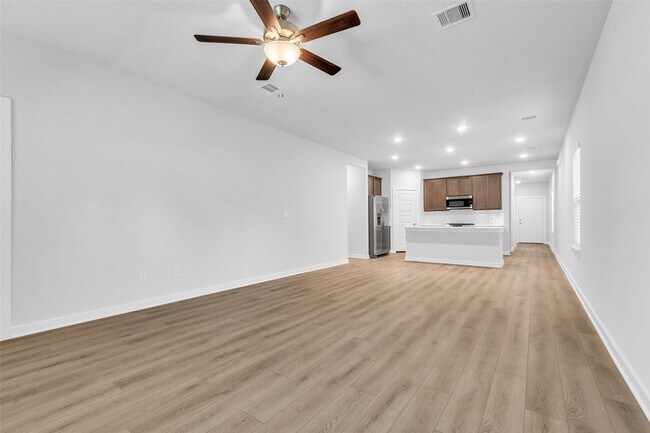 Building Photo - 8550 Blueberry Ash St