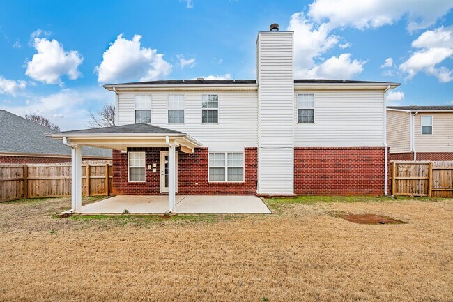 Building Photo - 117 Vancouver Rd