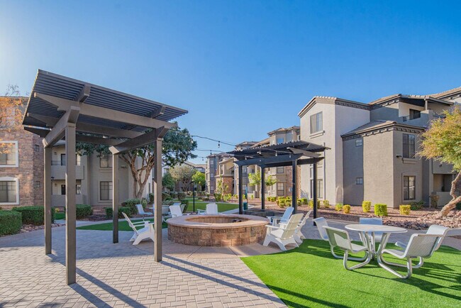 Building Photo - 7455 N 95th Ave