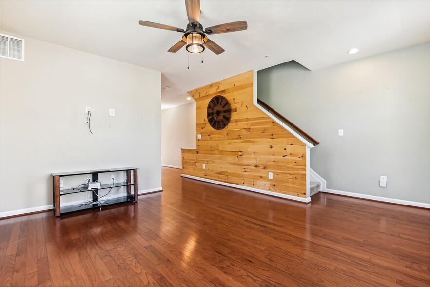 Living Room - 503 Kinglets Roost Ln