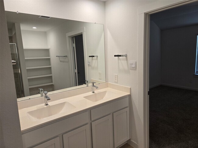 Building Photo - 31710 Carlisle Cv Ct