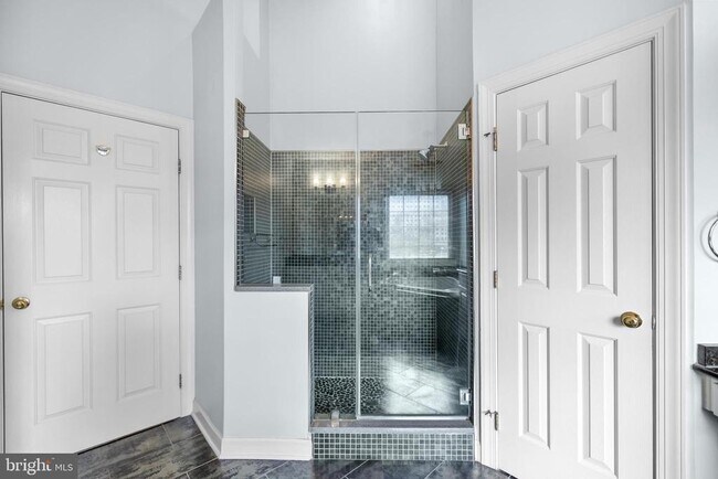 Building Photo - 5187 Brawner Pl