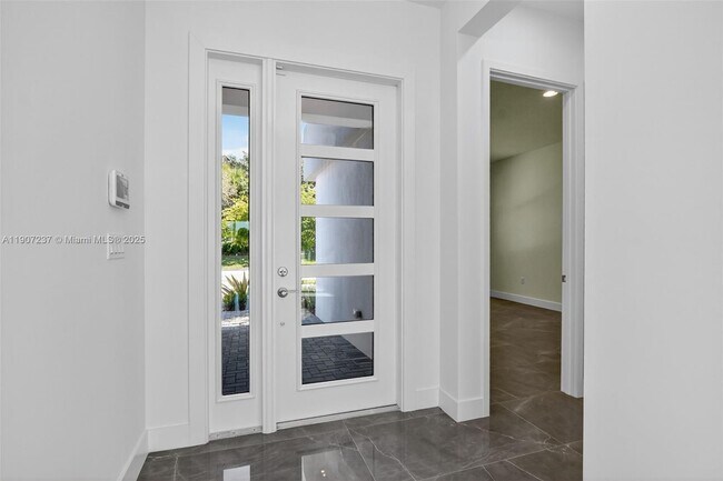 Building Photo - 8215 Crystal Downs Ave