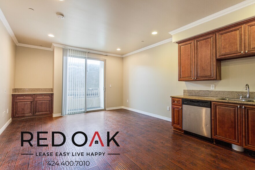 Building Photo - 8747 Sepulveda Blvd