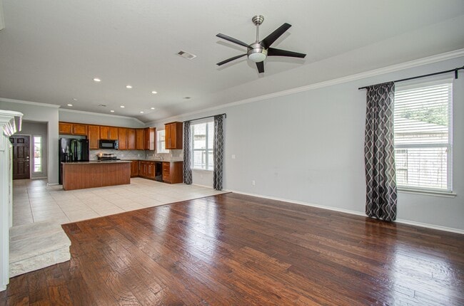 Building Photo - 7142 Breton Bay Pass