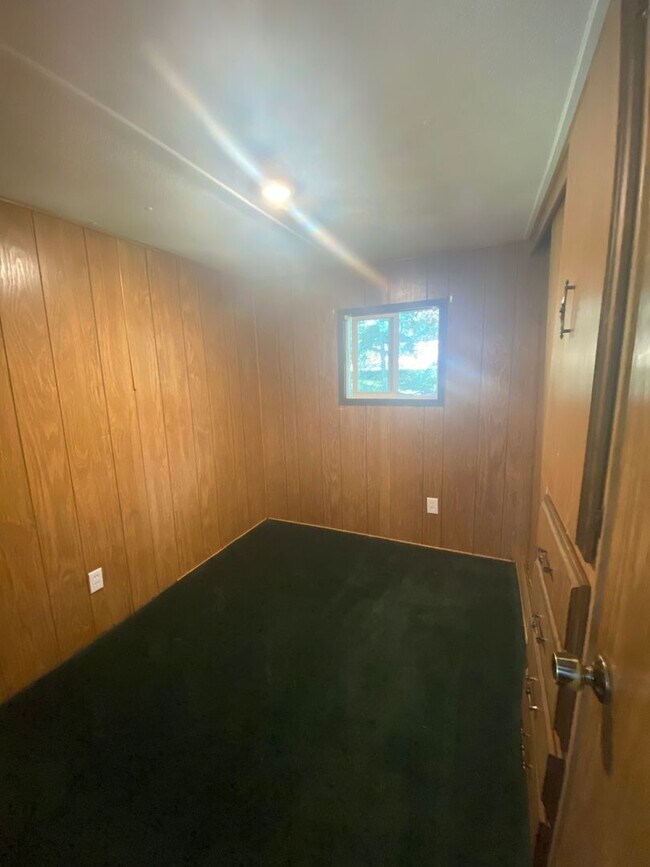 Building Photo - Manufactured Home In Bayview (APP#171)