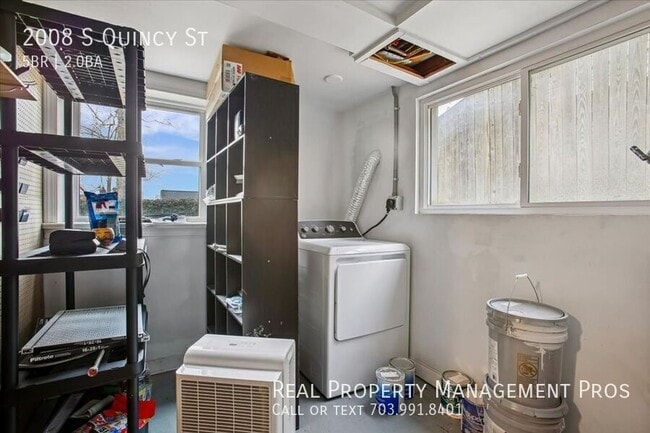 Building Photo - 2008 S Quincy St