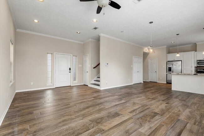 Building Photo - 7036 W 43rd St