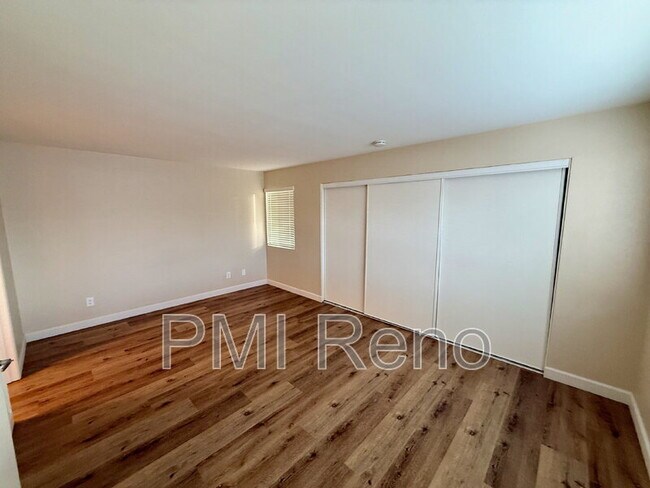 Building Photo - 2507 Sycamore Glen Dr