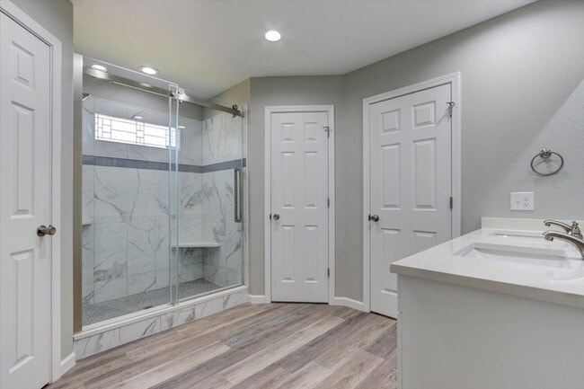 Building Photo - 205 Elysian Hills Dr