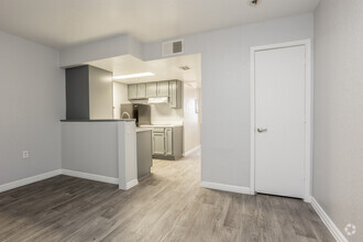 Interior Photo - Palomar Apartment Homes