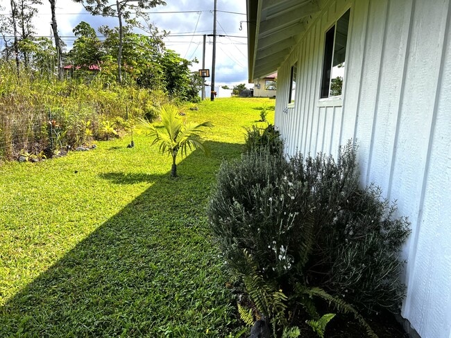 Building Photo - 16-2083-2083 Anthurium Dr