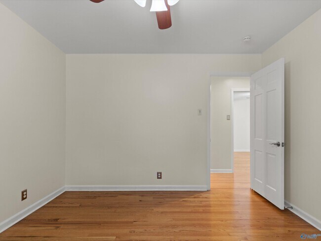 Building Photo - 826 Eldorado Ave SE