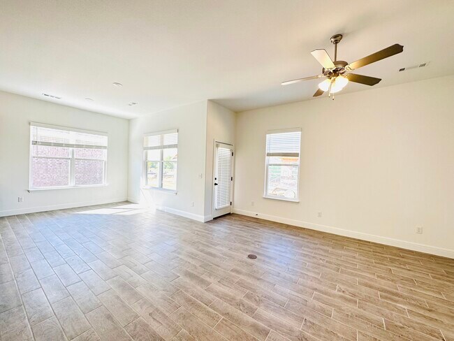 Building Photo - 2150 Tallgrass Ter