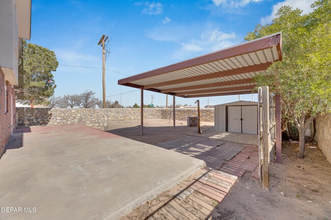Building Photo - 11330 Loma Del Sol Dr