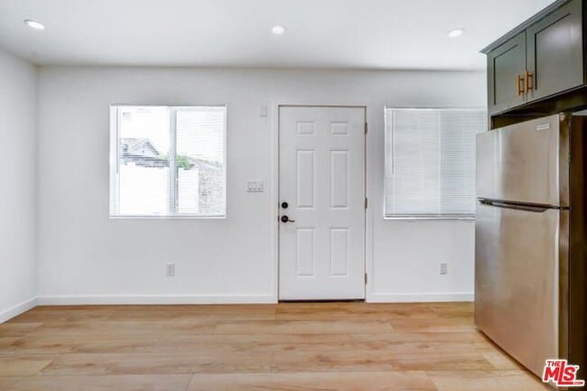 Building Photo - 19924 Welby Way