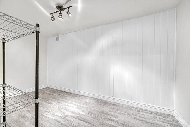 Building Photo - $3,695.00, $300 OFF First Months' Rent - 4 Bedroom, 3 Bath, Single Family Home in Denver with Fin...