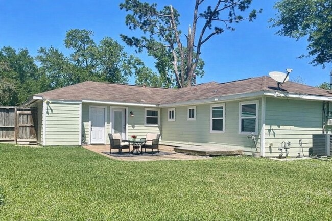 Building Photo - 7953 Turquoise Ln