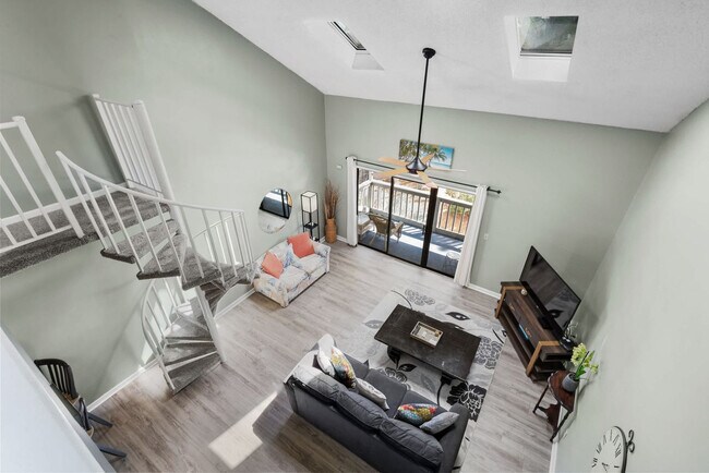 Building Photo - 1890E Auburn Ln