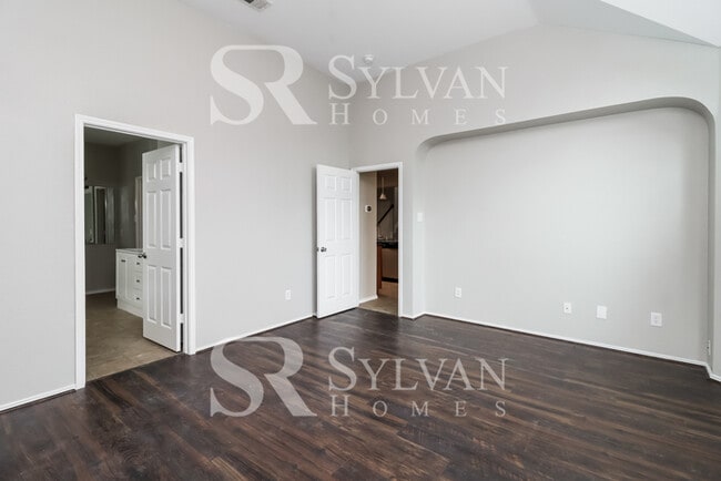 Building Photo - This is Tailored to Your Highest Standards.