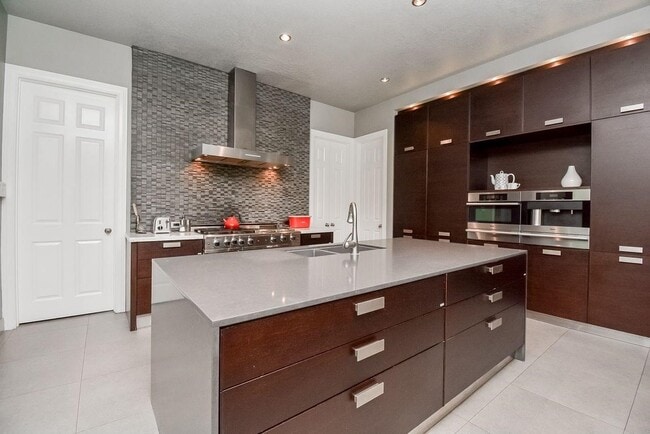 Building Photo - 11402 Noblewood Crest Ln