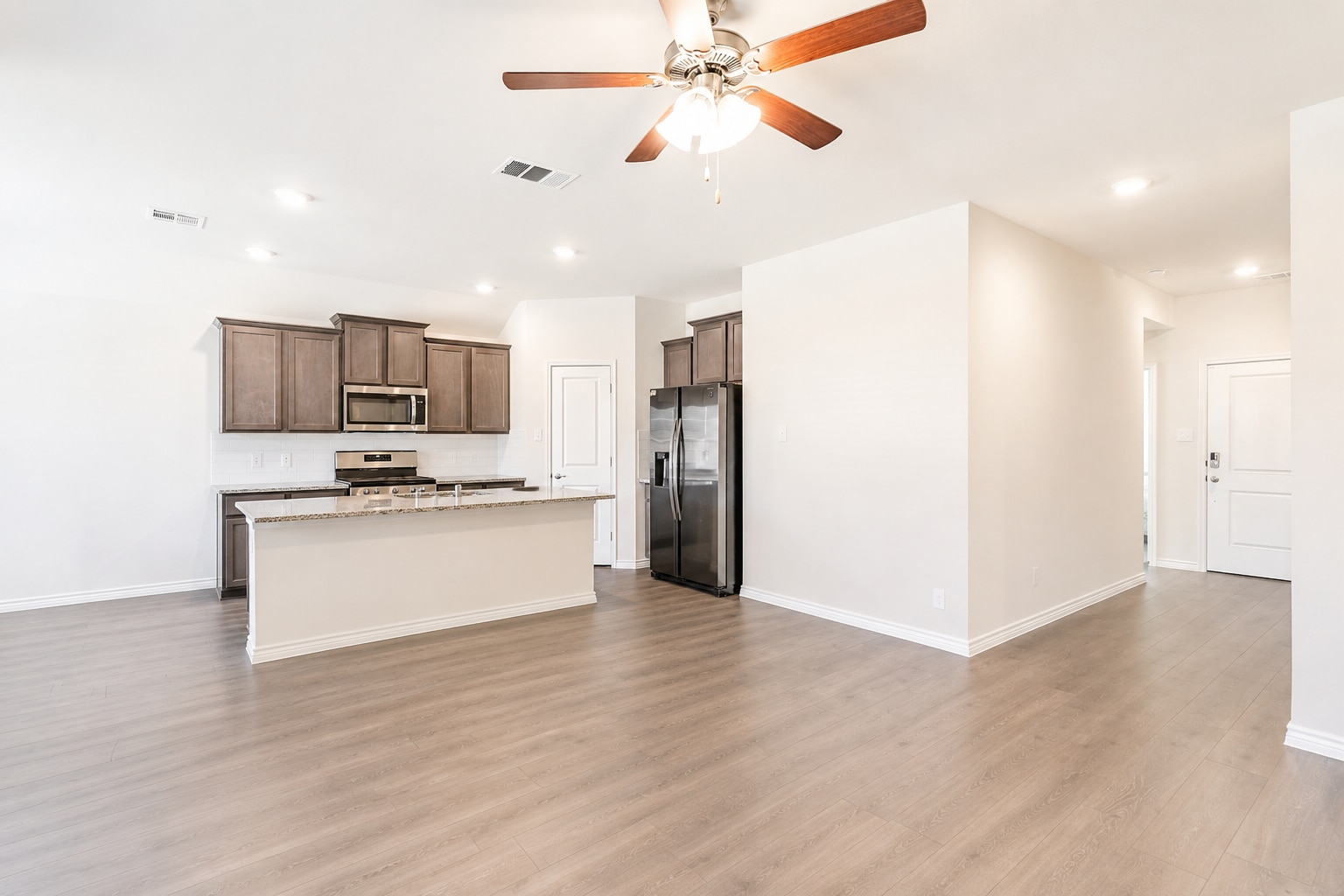 Building Photo - 510 Range Dr