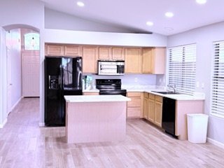 Building Photo - 9441 E Pampa Ave