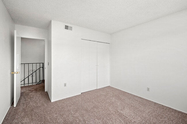 Building Photo - 12143 Wintercrest Dr