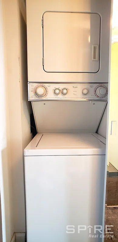 Building Photo - 1 bedroom in New York NY 11102