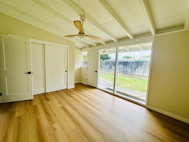 Building Photo - Beautifully Brand New Updated Home- Great Schools- Pet Okay