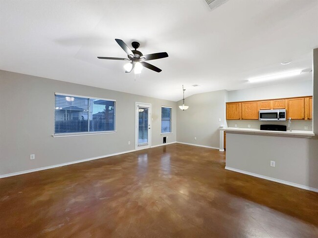 Building Photo - 1010 Whitley Dr