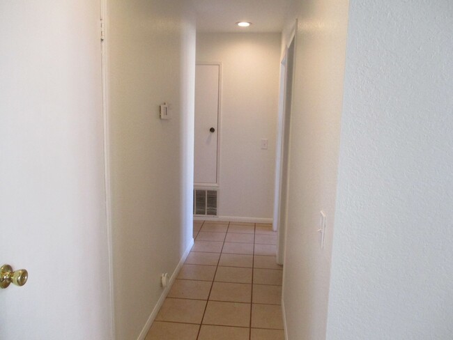 Building Photo - Oceanside 3 Bdr 2 Bath 1 story home with a...