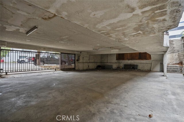 Building Photo - 1031 Mariposa St