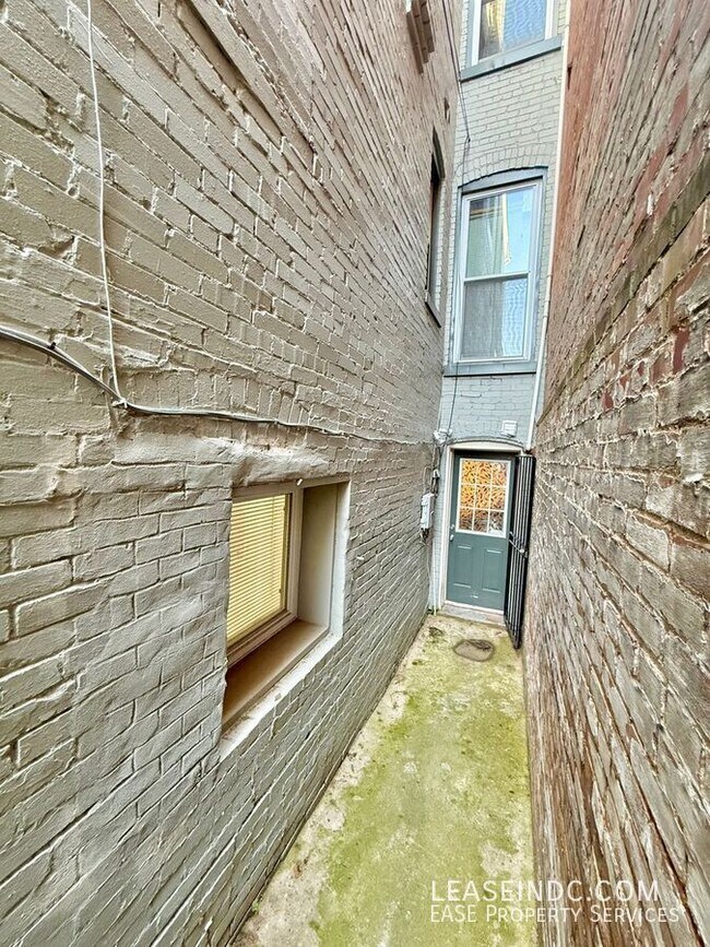 Building Photo - 60 S Street NW-#B