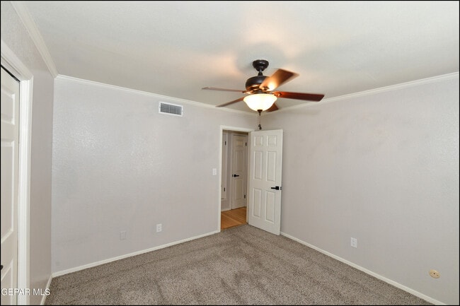 Building Photo - 5534 Oakbriar Cir