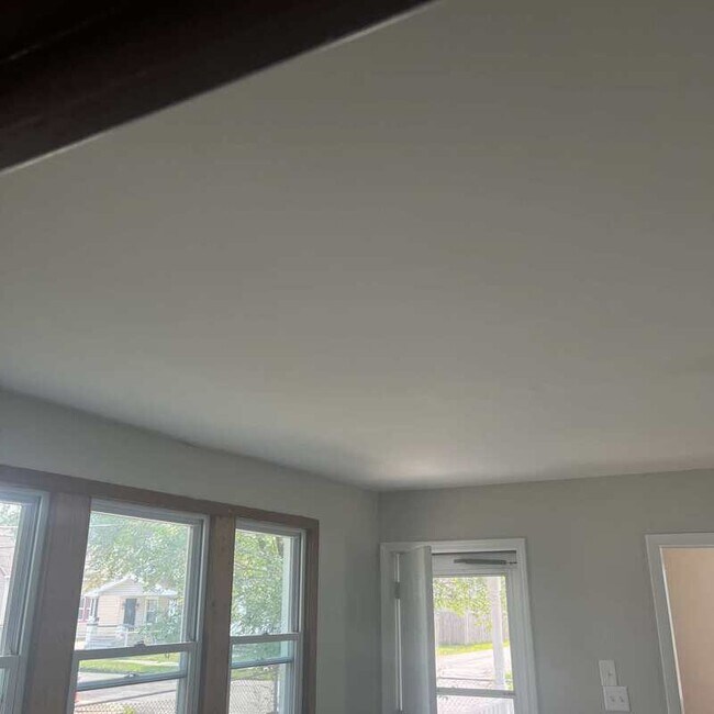 Building Photo - 3233 W 50th St