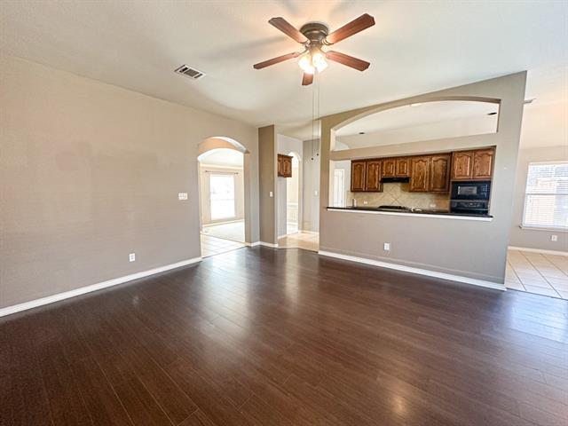 Building Photo - 1715 Nestledown Dr