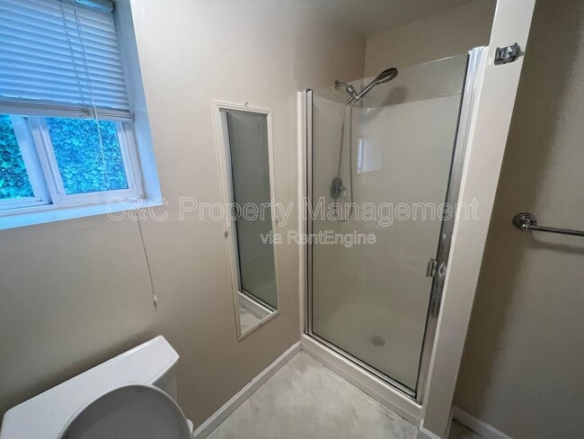 Building Photo - 1680 Vallejo St