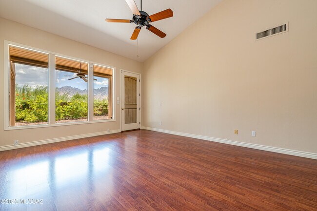 Building Photo - 11776 N Labyrinth Dr