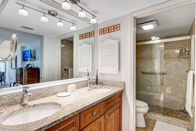 Building Photo - ** RETREAT AT NAPLES ** 3 BED / 2 BATH - C...