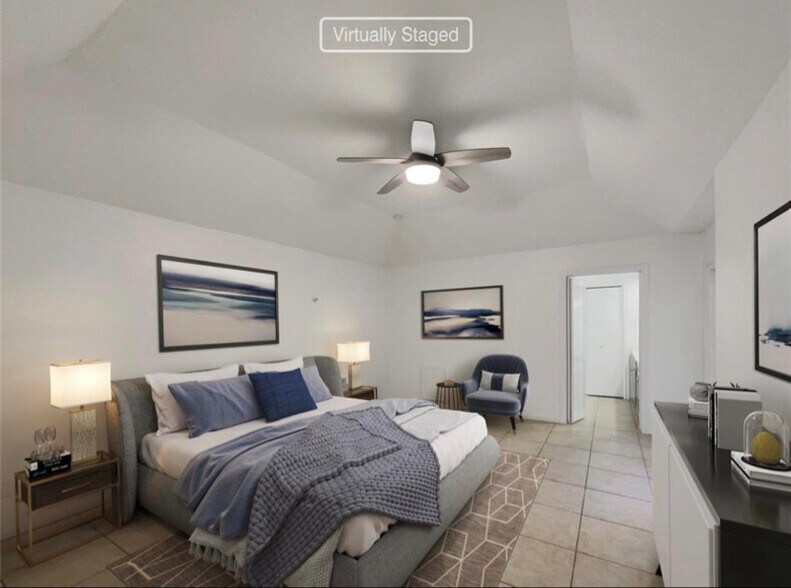 Building Photo - 2805 Cambridge Ln