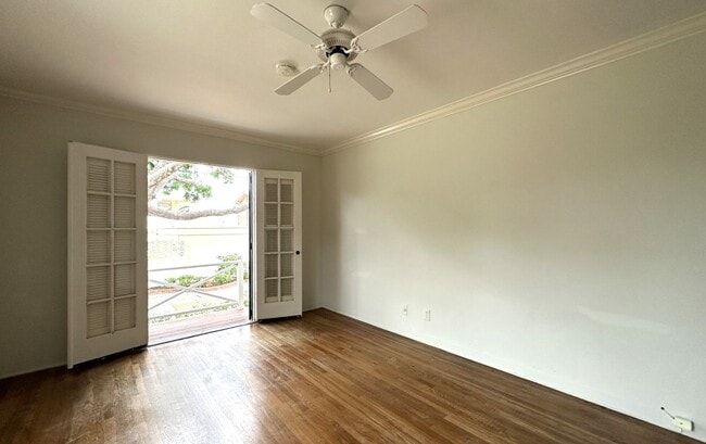 Building Photo - La Jolla - 2 BR / 1 BA Cottage at the Cove...