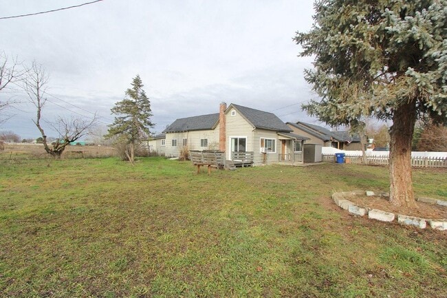 Building Photo - 321 West Blvd. New Plymouth