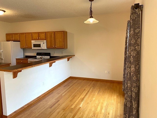 Building Photo - 707 E 7th St