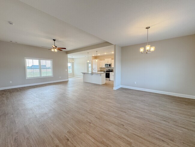 Building Photo - 310 Parkersburg Ln