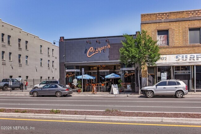 Building Photo - 1627 E 9th St