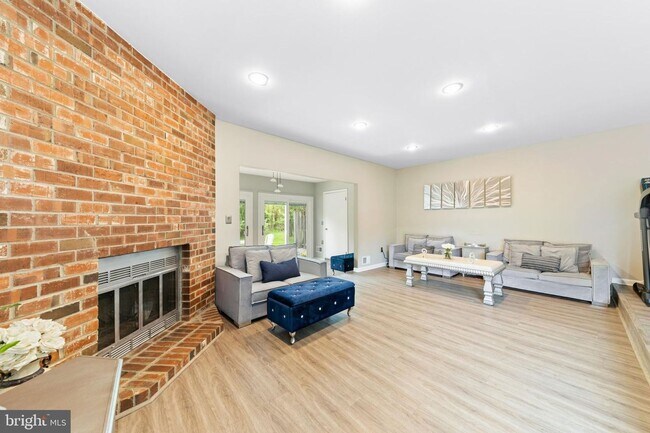 Building Photo - 41 Quince Ct