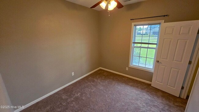 Building Photo - 300 Buoy Ct