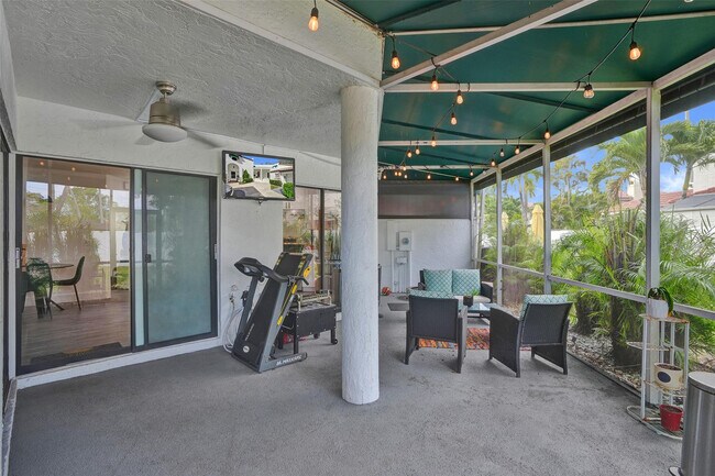 Building Photo - 3633 NW 6th St