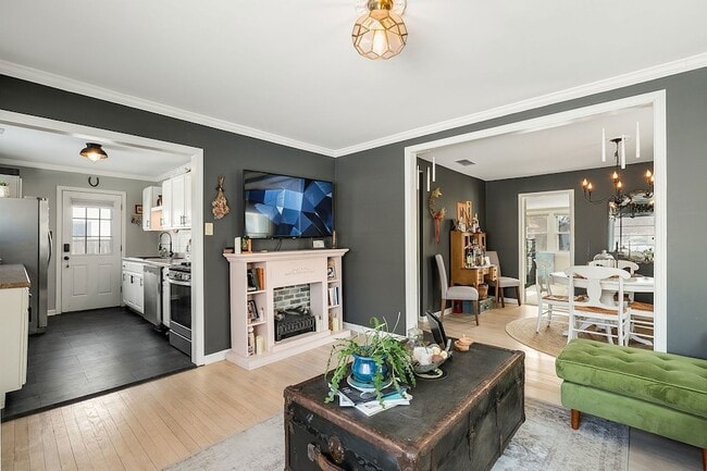 Building Photo - 18229 W Big Oaks Rd